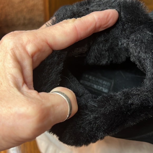 SKECHERS SHORTIE BOOTS - Picture 5 of 7